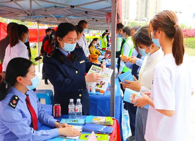 五心新暢行 誠信更省心 西鄉塘區舉辦放心消費節，以“守護安全 暢通消費”護航區域經濟